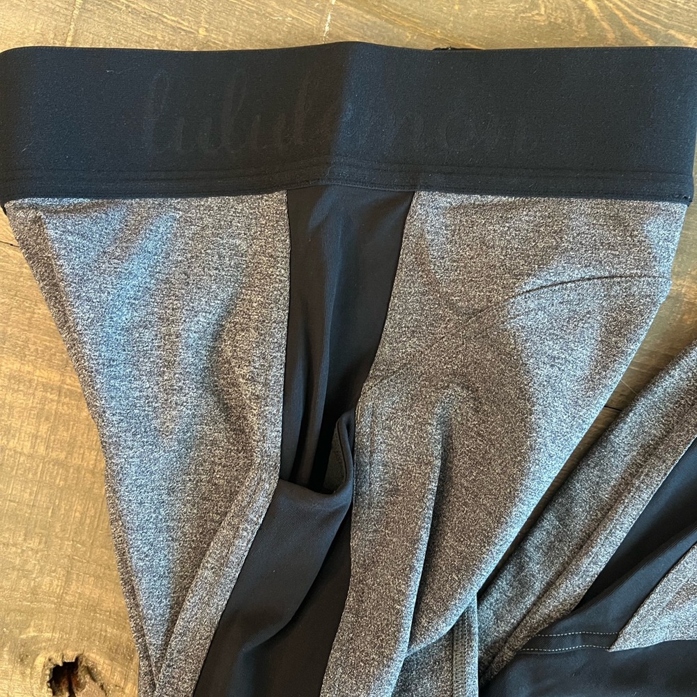 LULULEMON Box It Out Tight Black Heathered/Black Size 4 *See description* - Picture 4 of 8